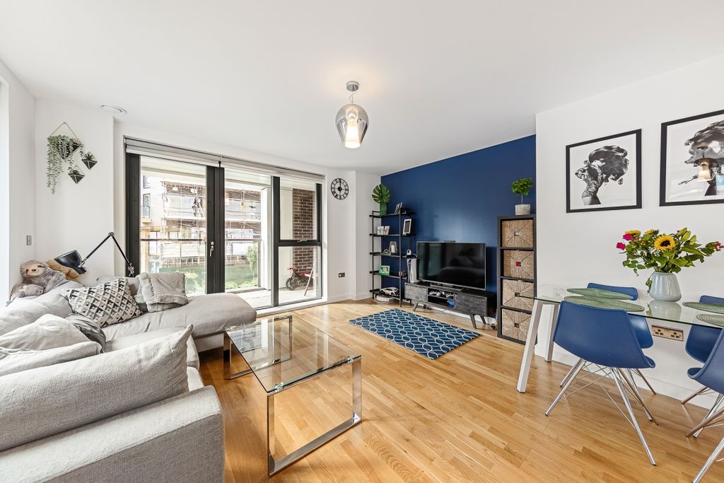 Property photo 2 of 10 094A0881