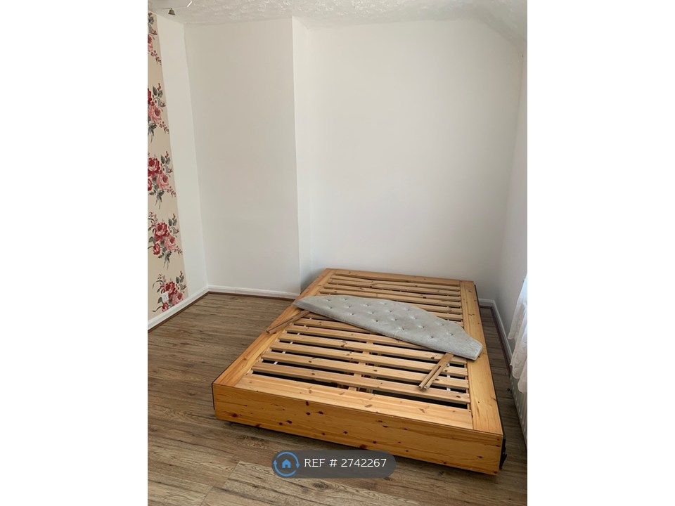 Property photo 3 of 3