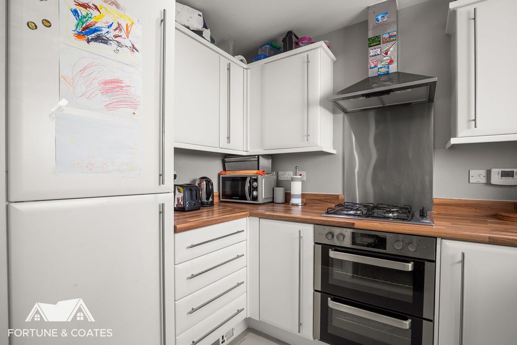 Property photo 3 of 23 Torkilsdenway_10.Jpg