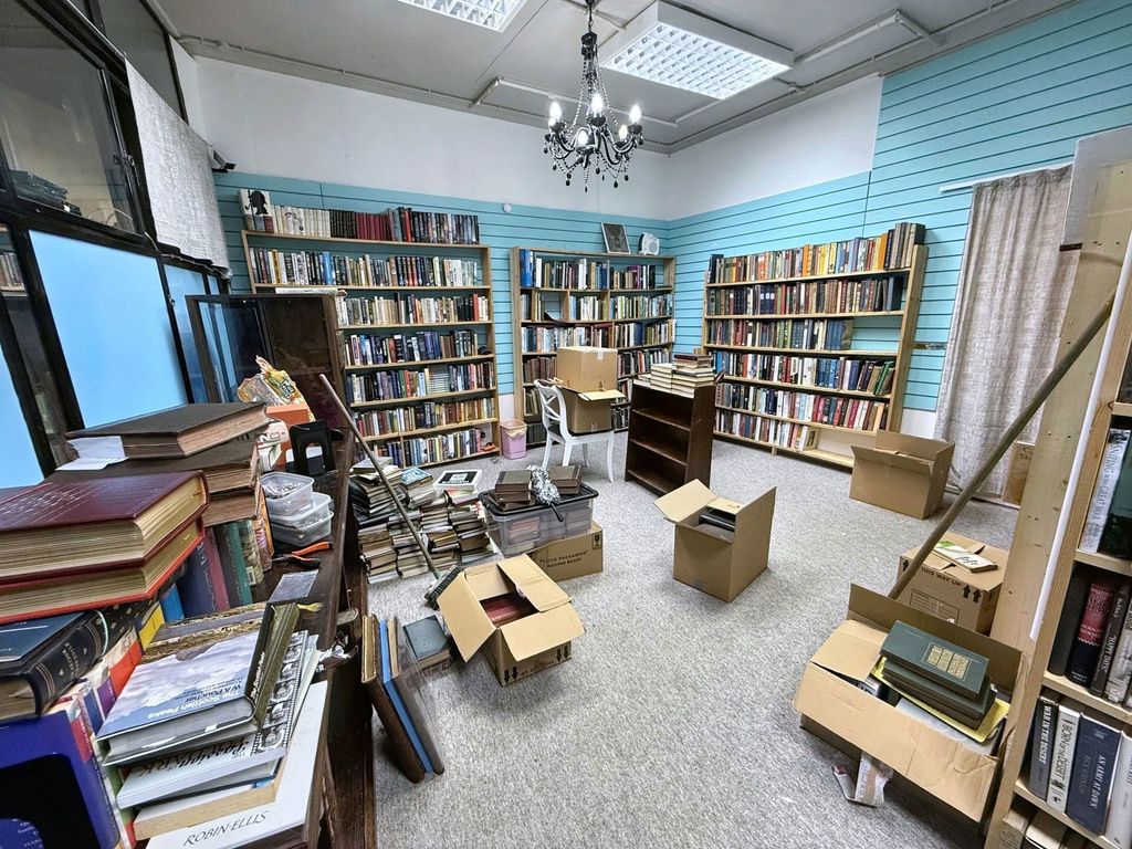 Property photo 2 of 10