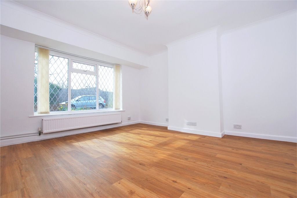 Property photo 3 of 8 Picture No. 07