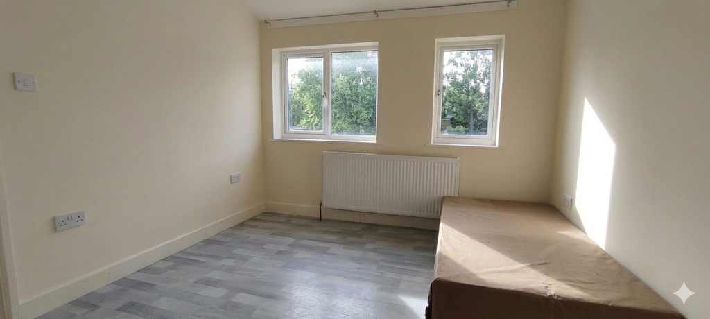 Property photo 1 of 3