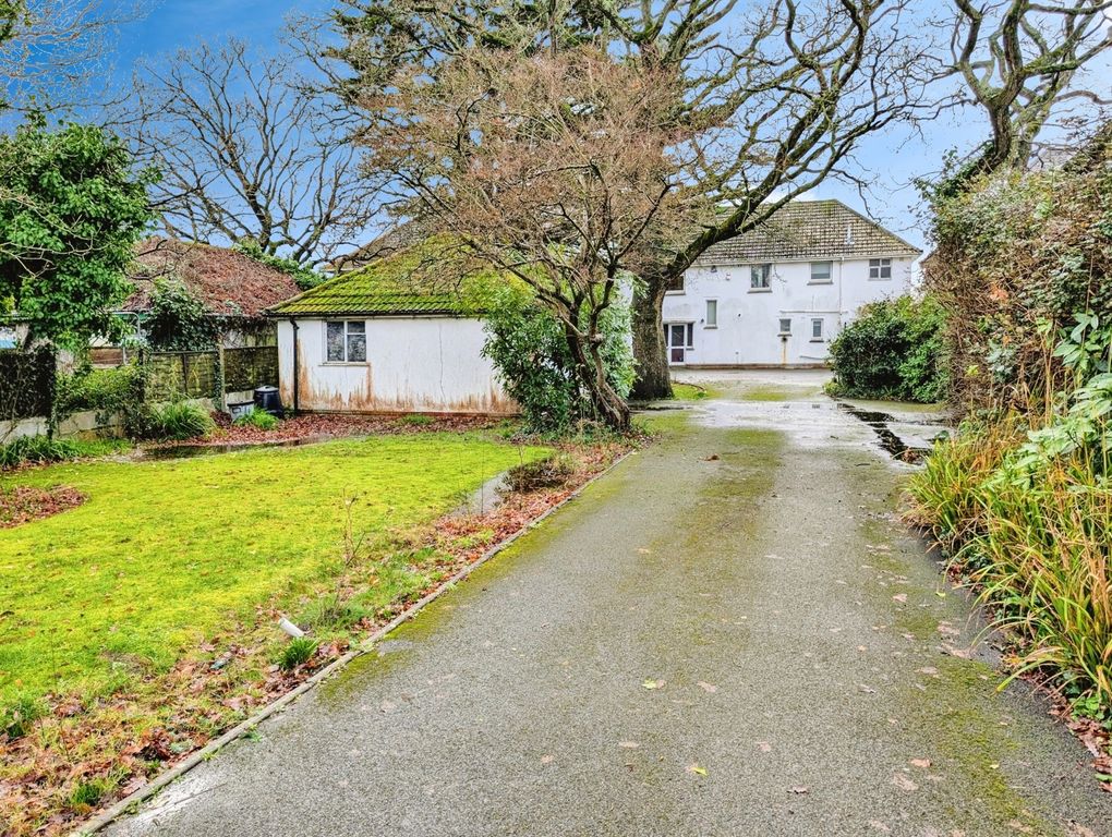 Property photo 3 of 21 Pbox-Img.Jpg