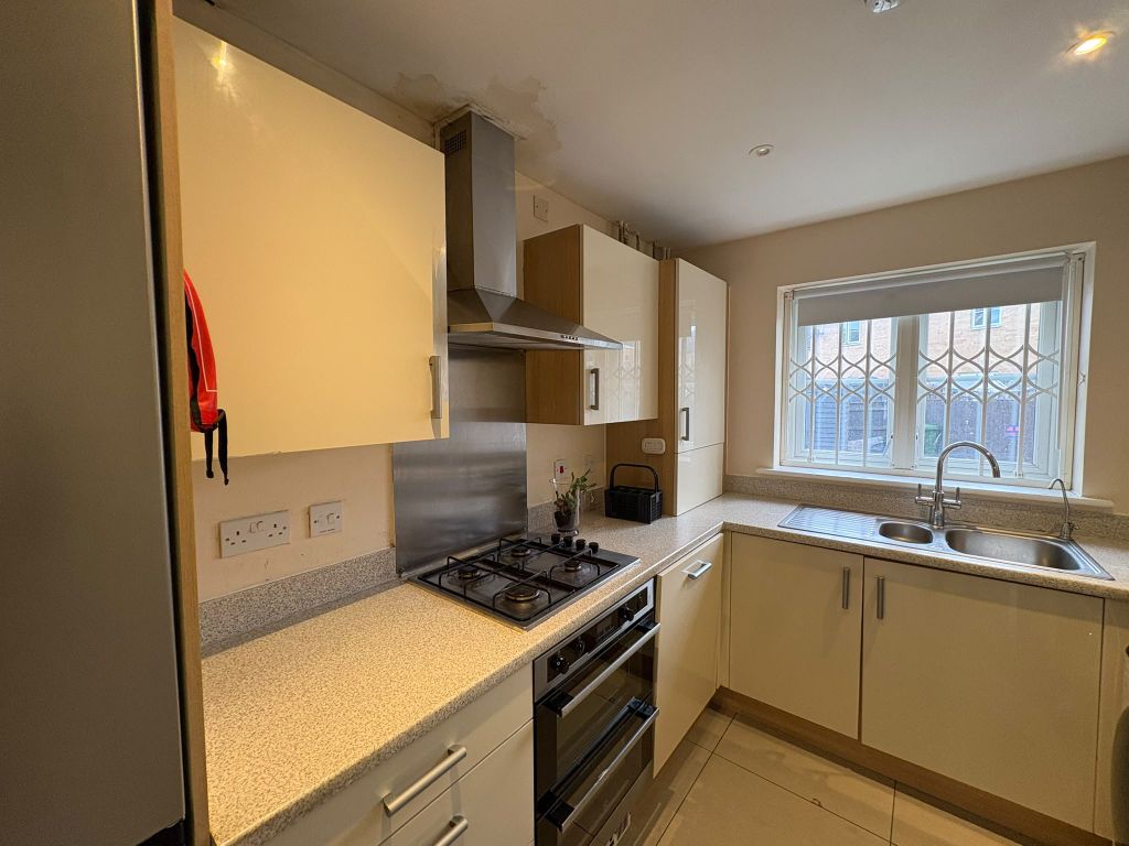 Property photo 3 of 21