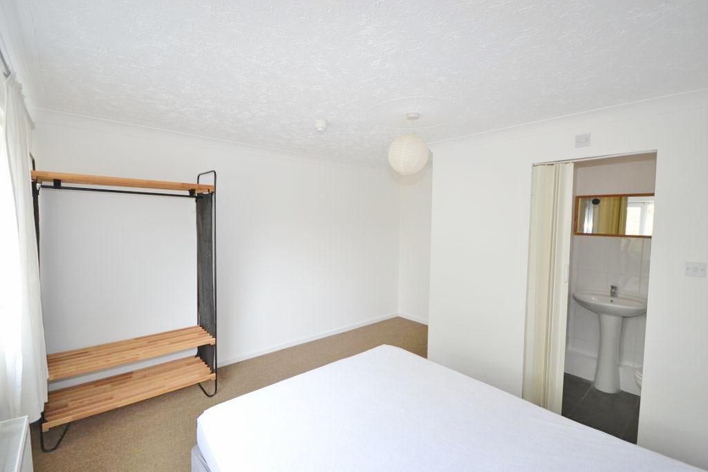 Property photo 3 of 7 Room 2 Bedroom