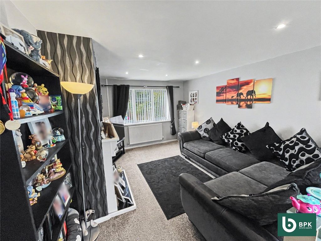 Property photo 3 of 14 Picture No. 22