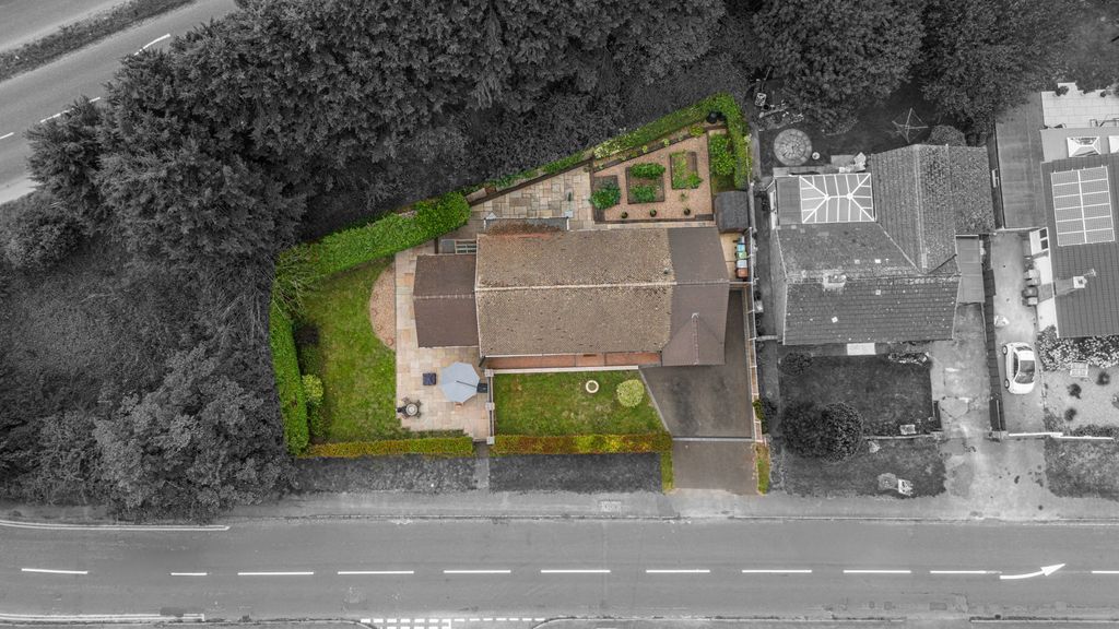 Property photo 2 of 50