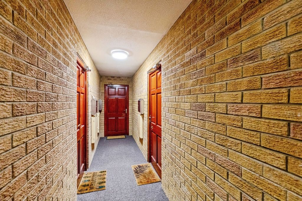 Property photo 2 of 14 Hall