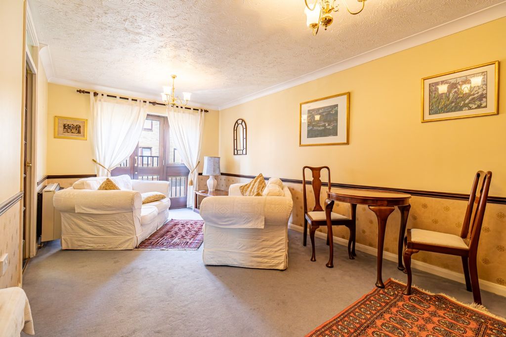 Property photo 2 of 18 3622714