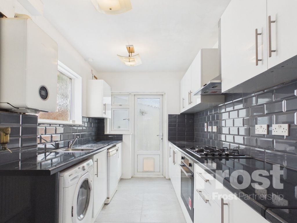 Property photo 1 of 14 Kitchen