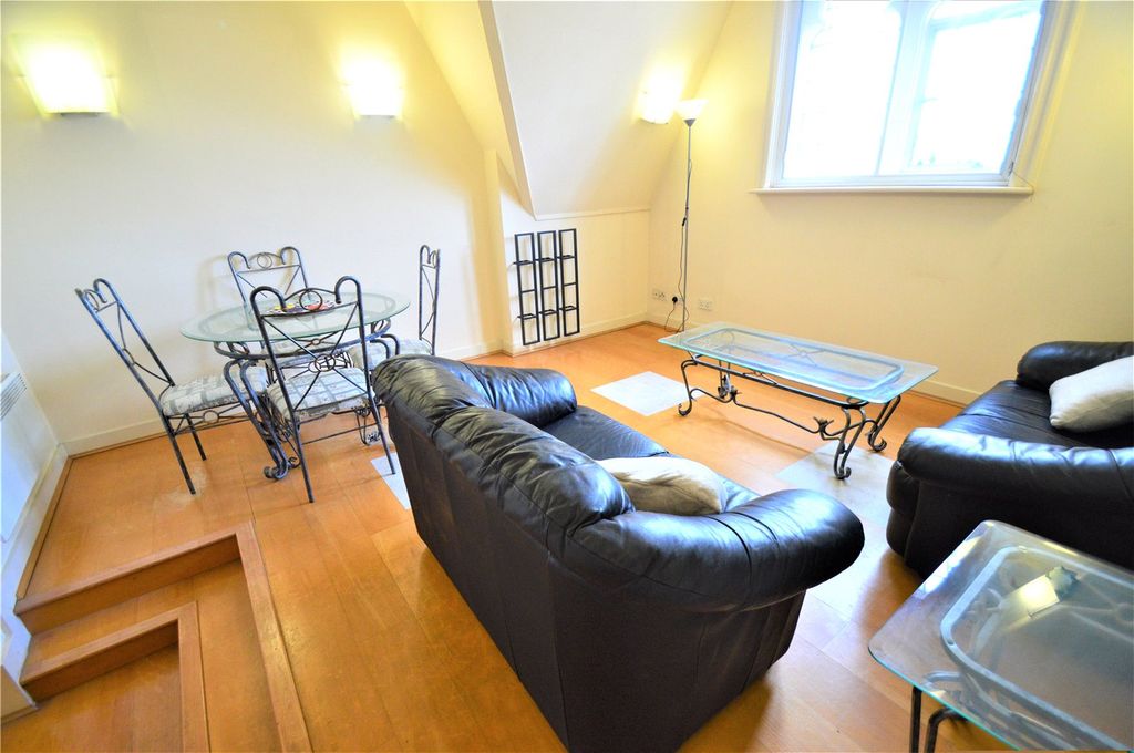 Property photo 2 of 7 Picture No. 18