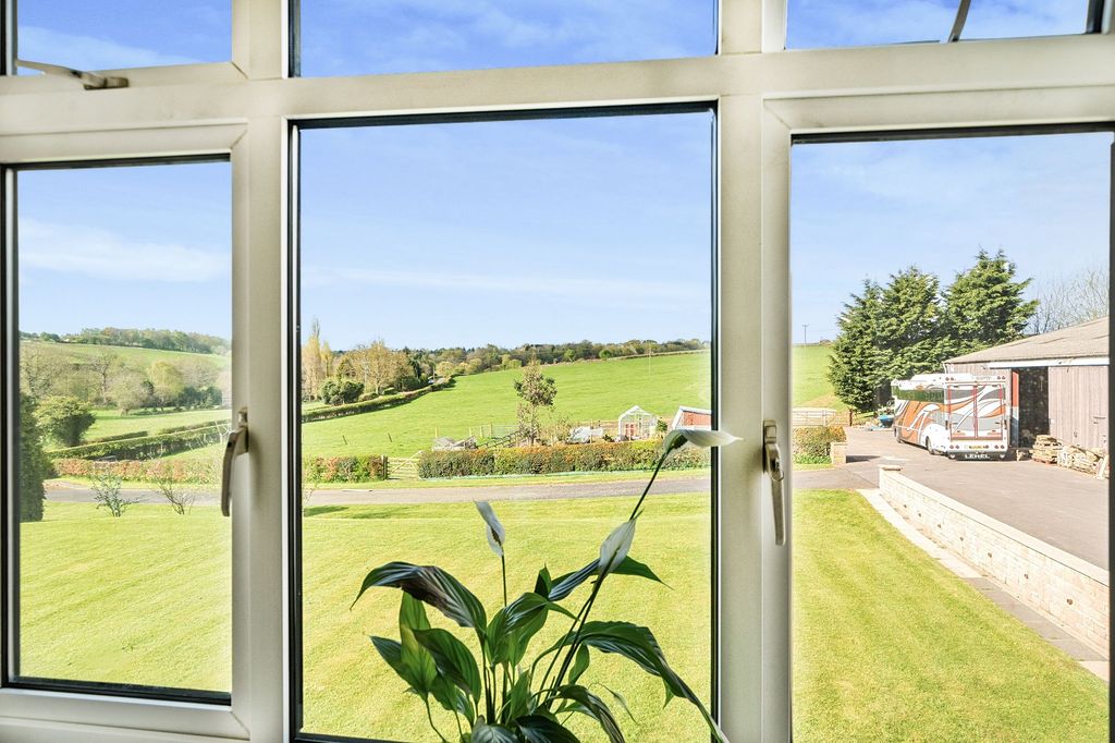 Property photo 3 of 30