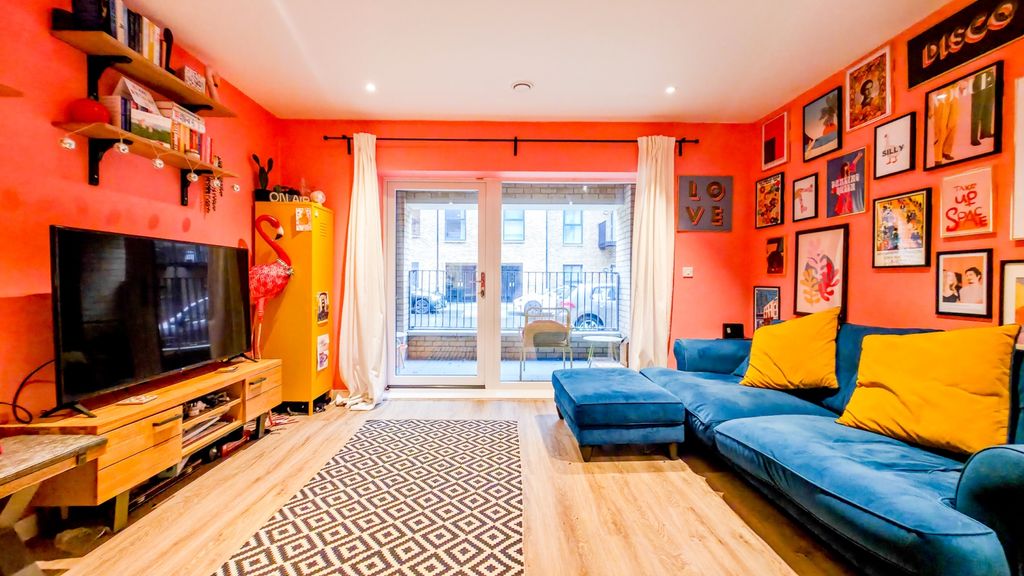 Property photo 3 of 22 20251122_141219