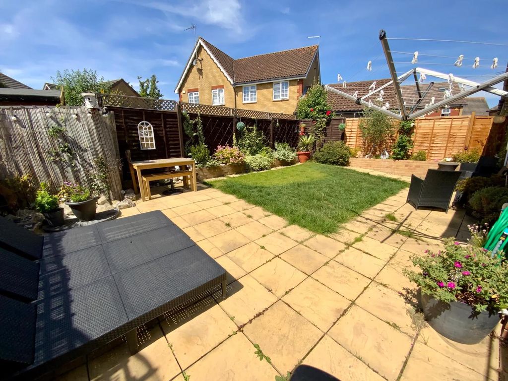 Property photo 2 of 12