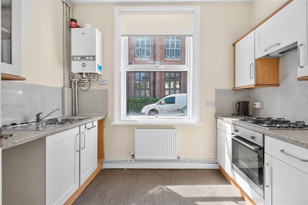 Property photo 3 of 7 Kitchen