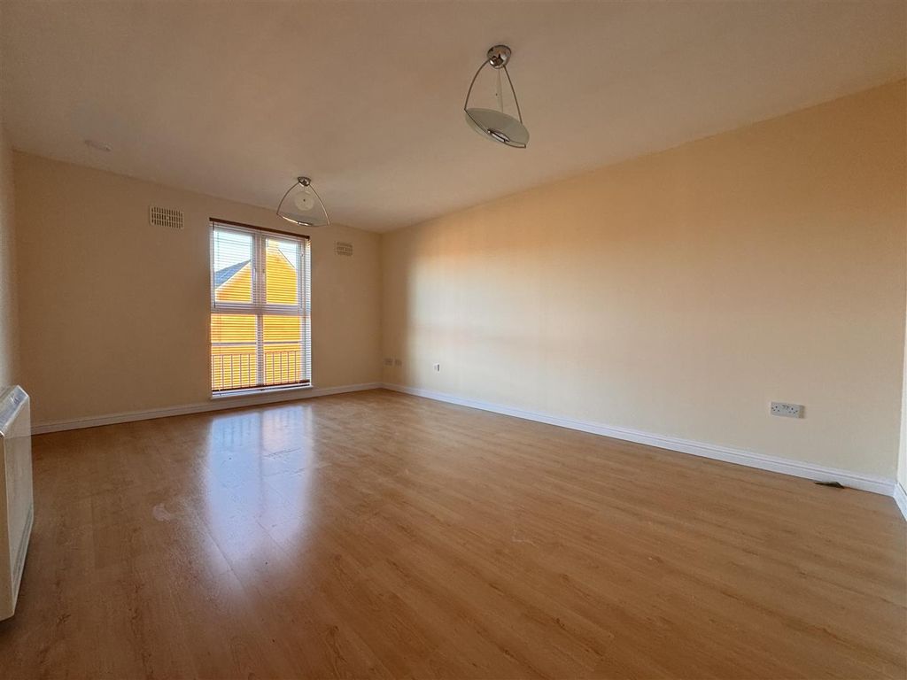 Property photo 2 of 9 Photo 02-01-2025, 12 50 33 (1).Jpg