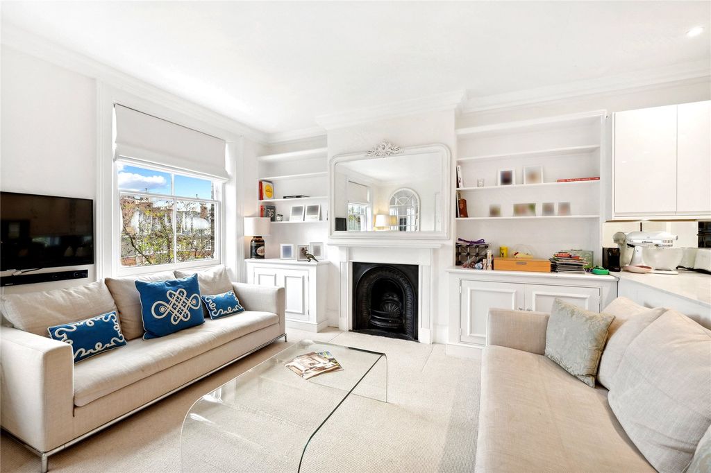 Property photo 1 of 17 Reception Room