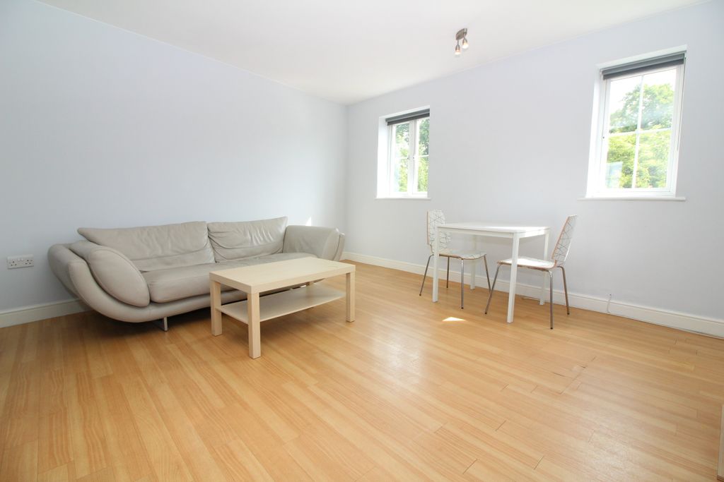 Property photo 3 of 9