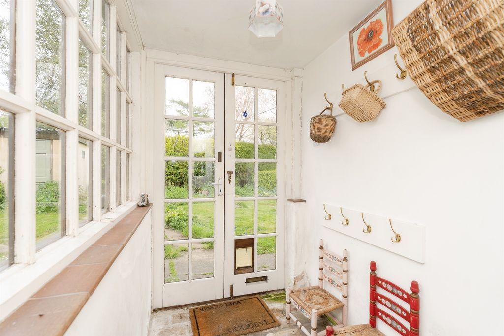 Property photo 3 of 17