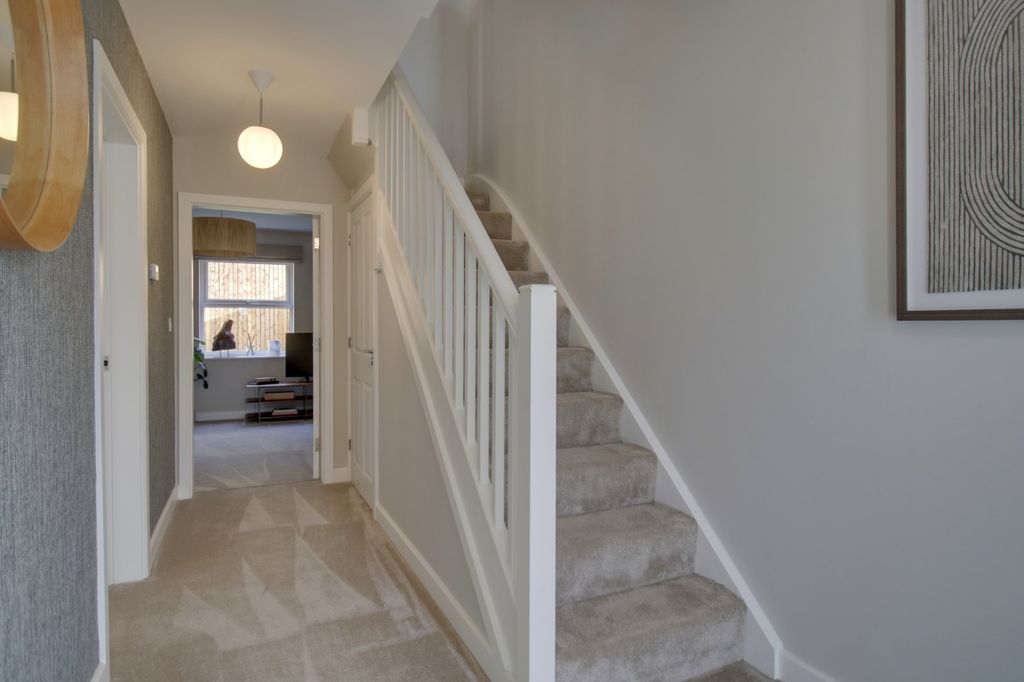 Property photo 2 of 27 Picture No. 28