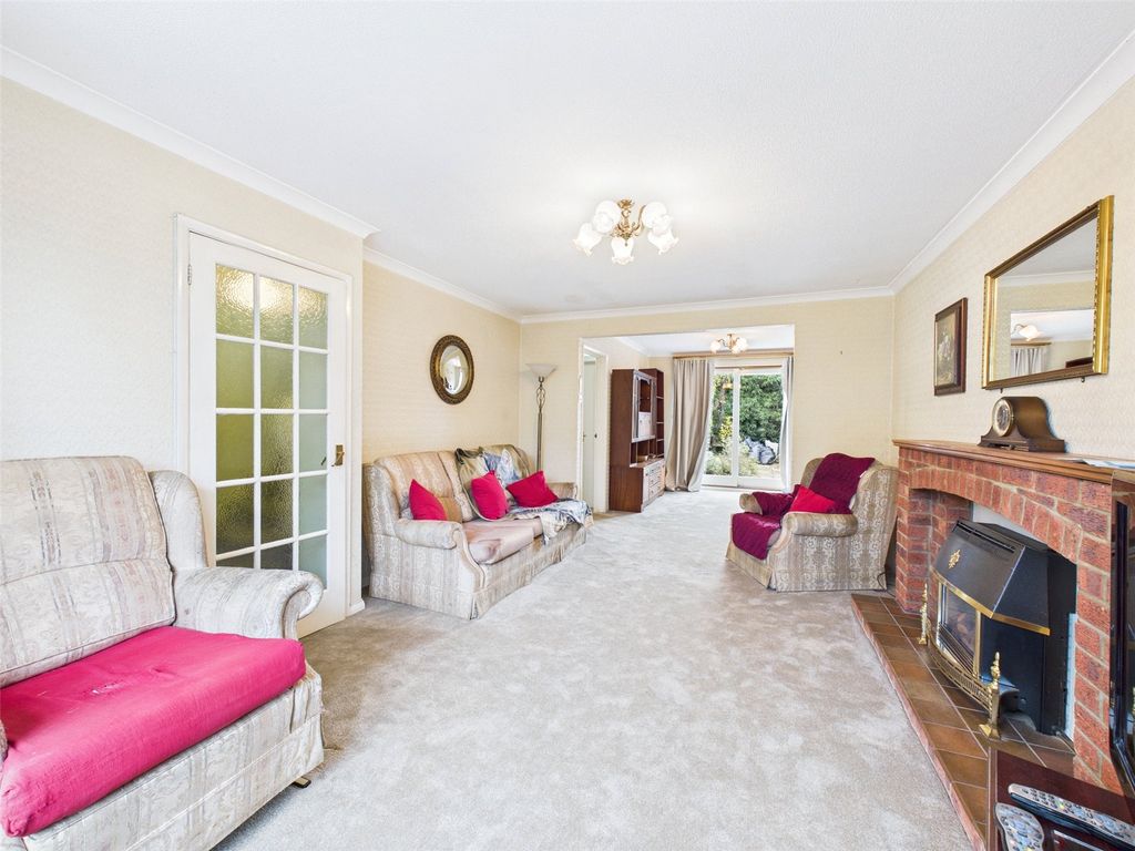 Property photo 2 of 11 Picture No. 27