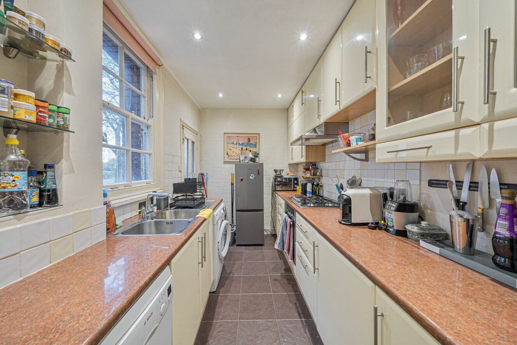 Property photo 3 of 17 Picture No. 60