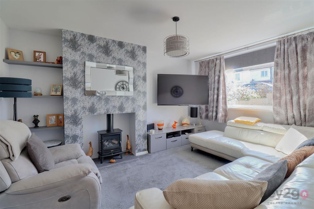 Property photo 2 of 28 Ran_0675-Ran_0677.Jpg