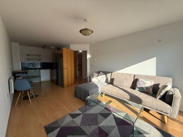 Property photo 2 of 11