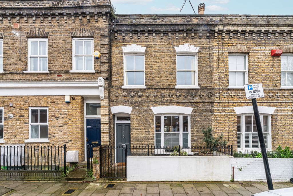 Property photo 1 of 34