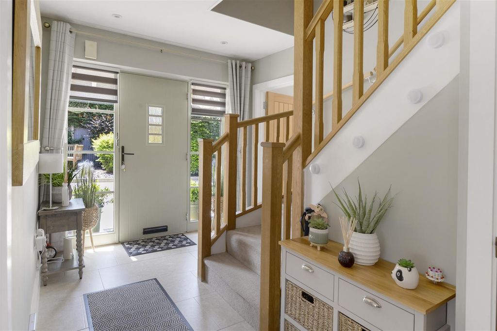 Property photo 3 of 22 73Aheath05.Jpg