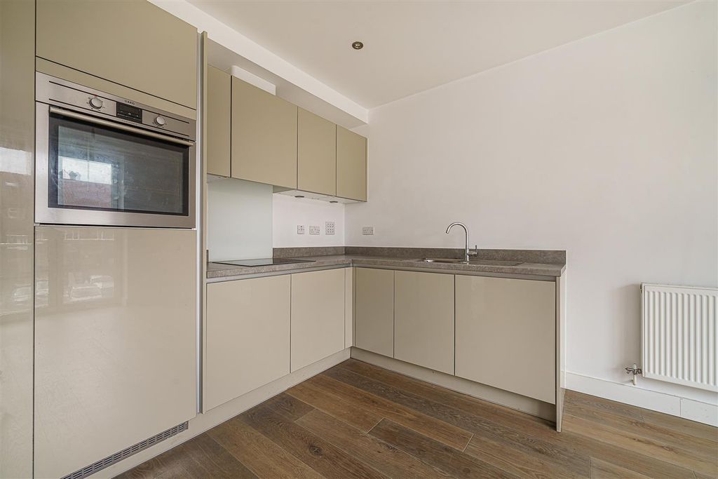 Property photo 1 of 8 Berwick House-6.Jpg