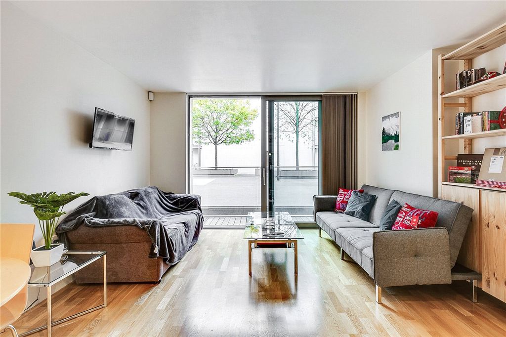 Property photo 1 of 11