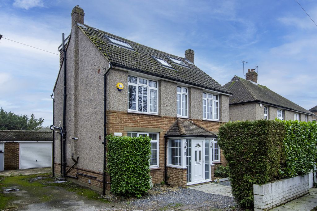 Property photo 1 of 35