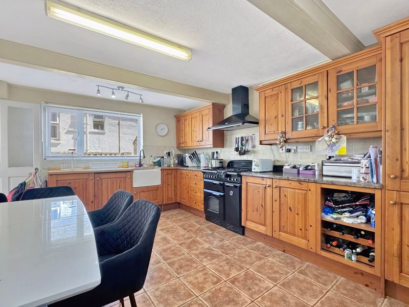 Property photo 3 of 14 Photo 9