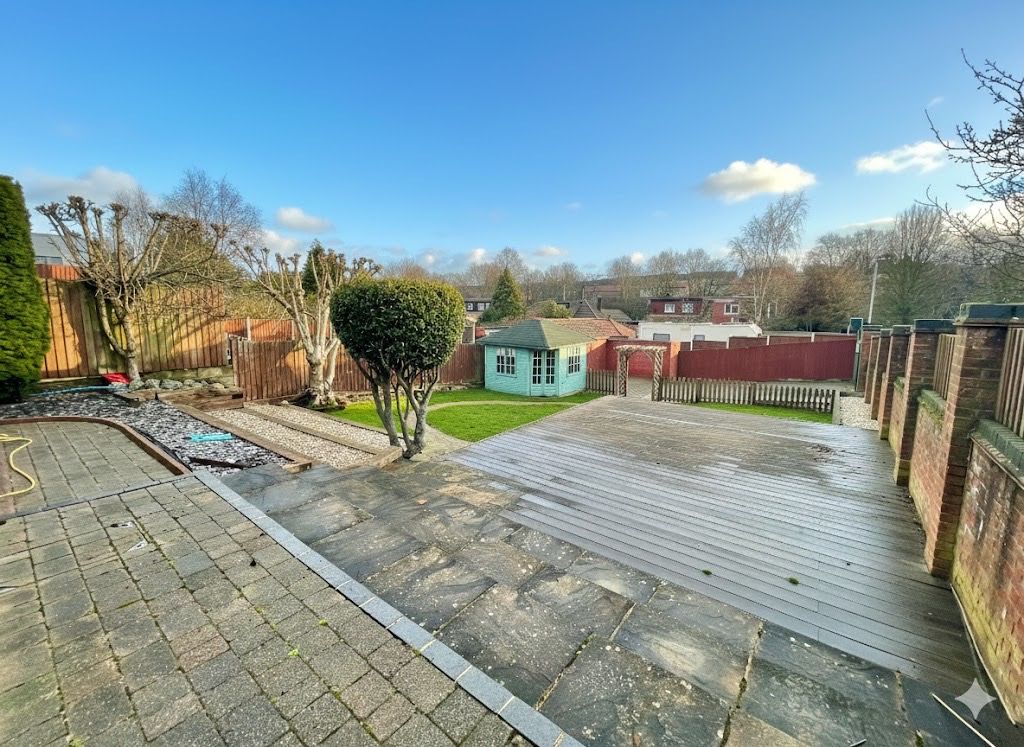 Property photo 2 of 17 4798391