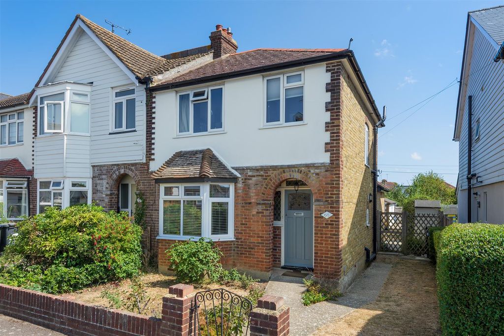 Property photo 1 of 20 Manor Road, Tankerton, Whitstable