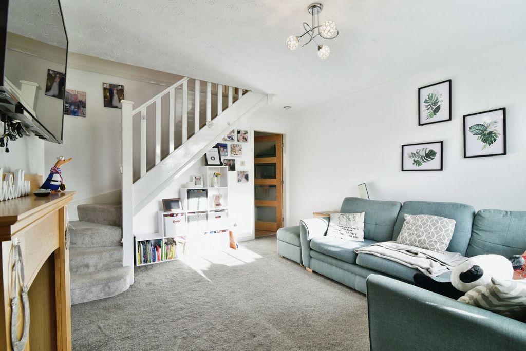 Property photo 3 of 13 Pbox-Img.Jpg