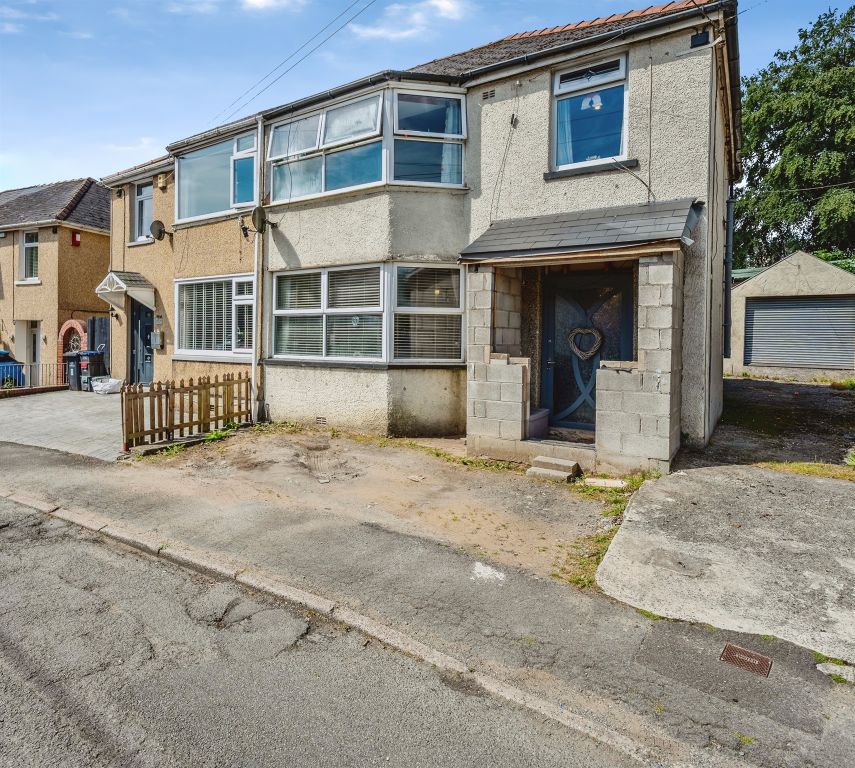 Property photo 1 of 41