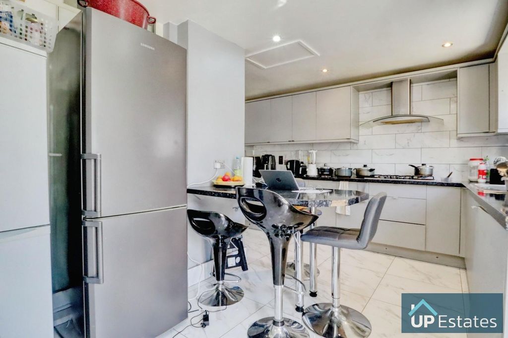 Property photo 2 of 13 Kitchen/Diner