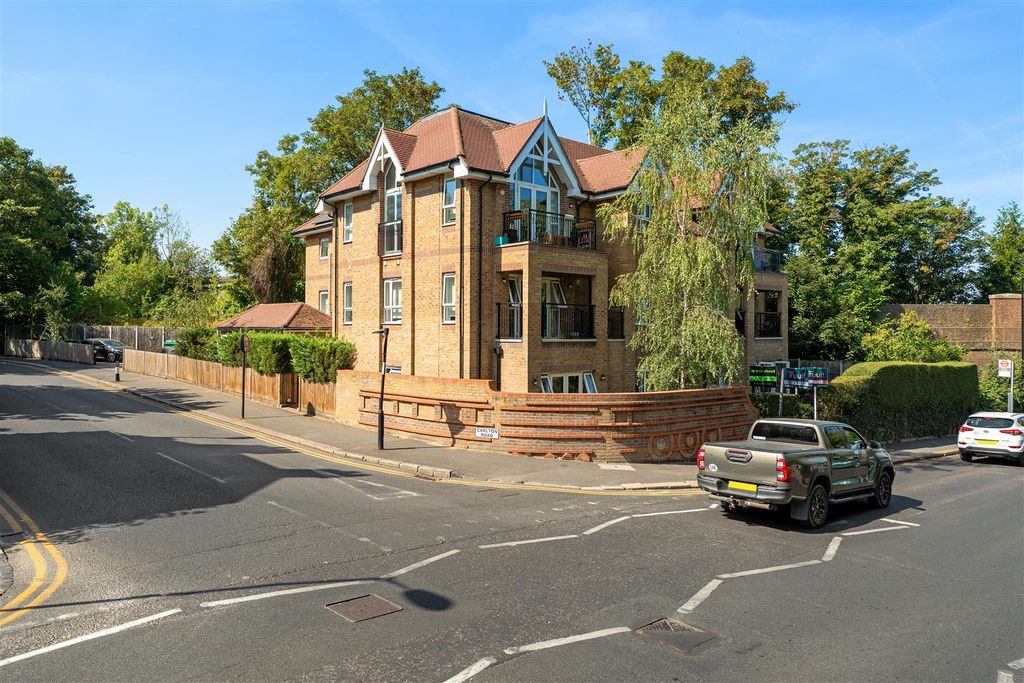 Property photo 3 of 16 Selsdon Road-03.Jpg