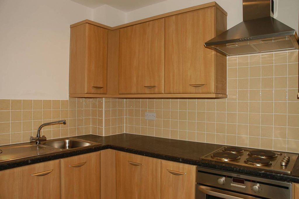 Property photo 2 of 6