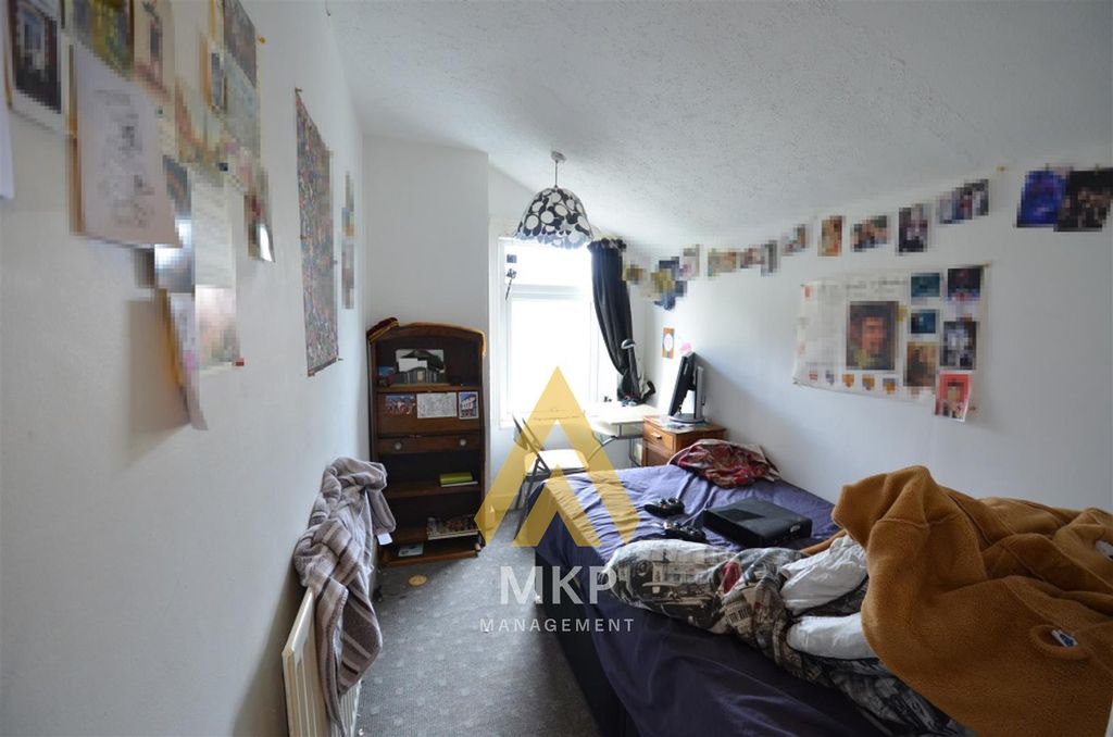 Property photo 1 of 7 12.Png