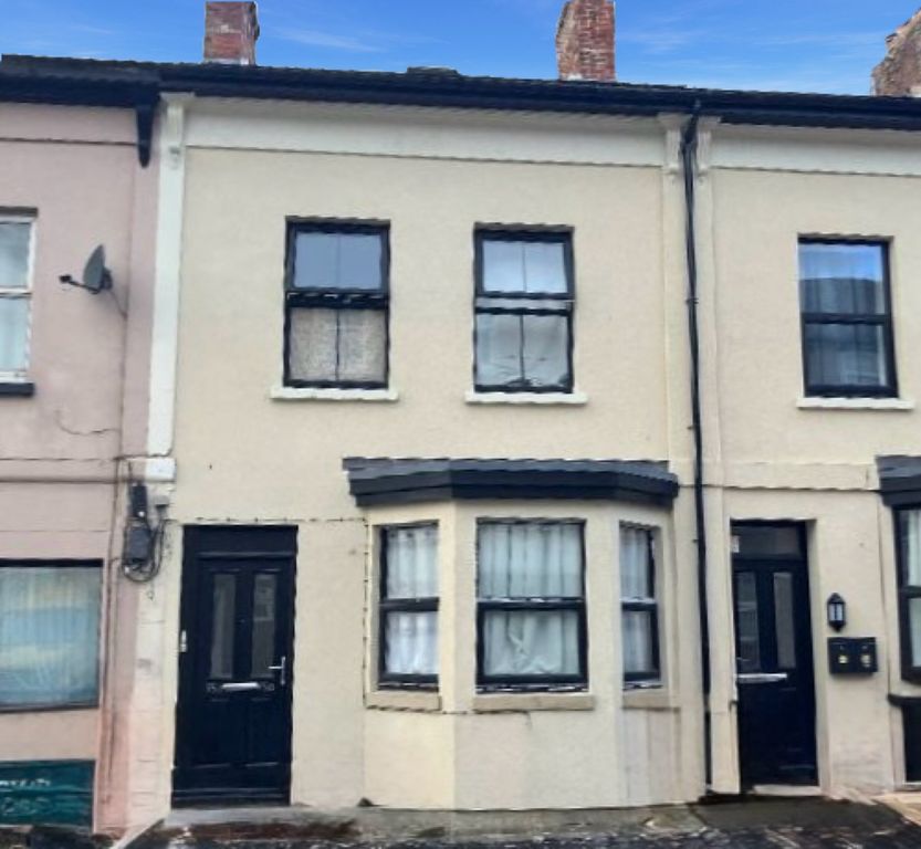 Property photo 1 of 5