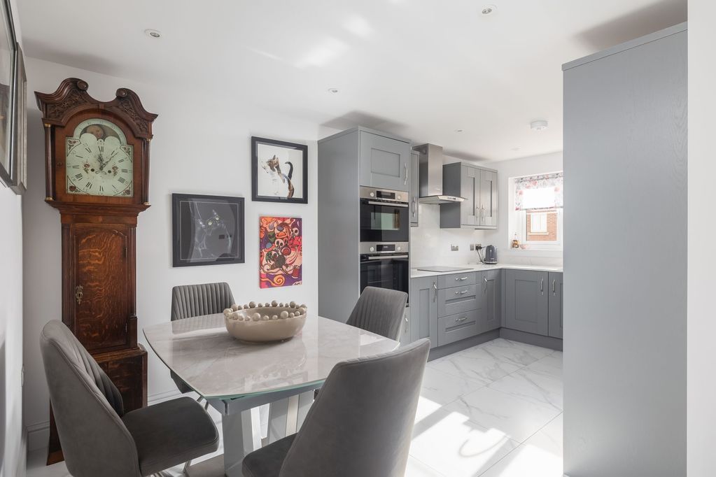 Property photo 2 of 21 Photo 2