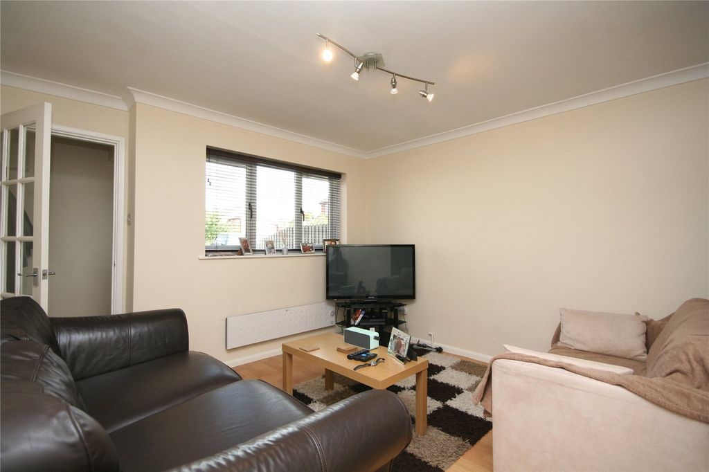Property photo 3 of 7 Picture No. 05