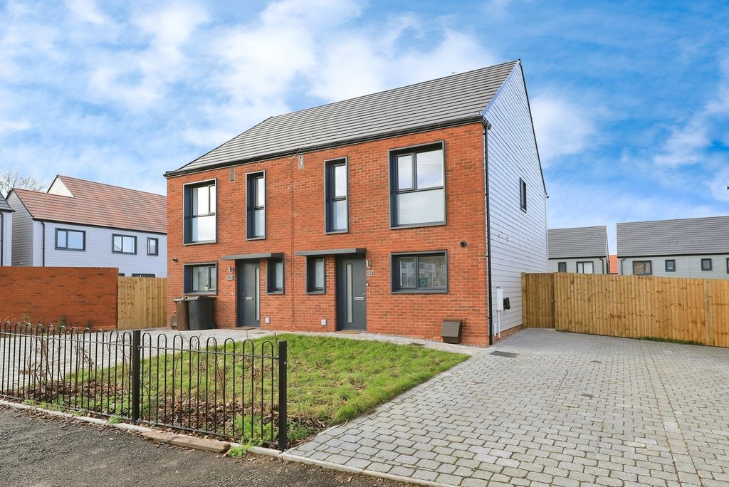 Property photo 1 of 19 Pbox-Img.Jpg