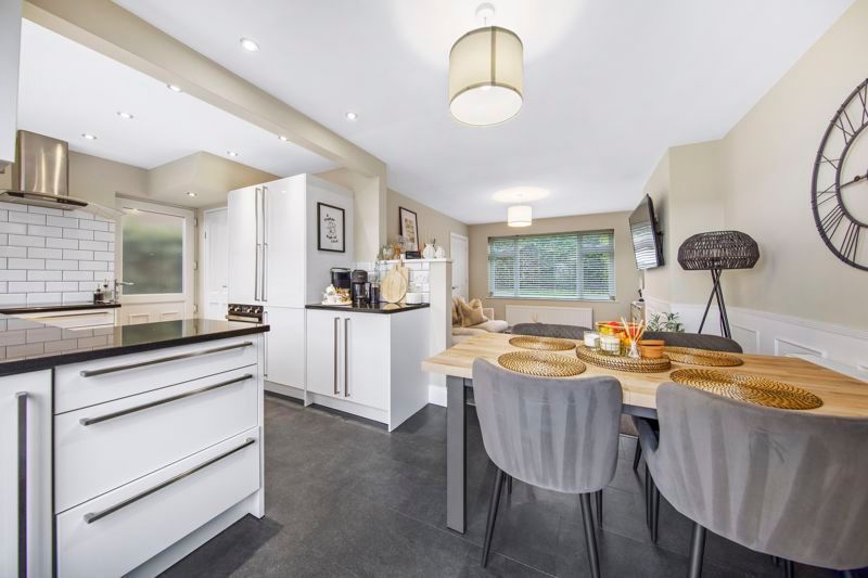 Property photo 2 of 27 Dining-Room