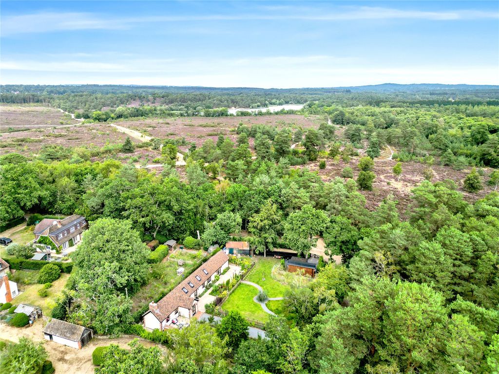 Property photo 1 of 33 Picture No. 40