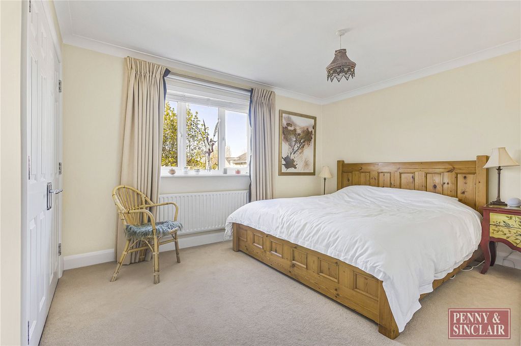 Property photo 3 of 12 Picture No. 15