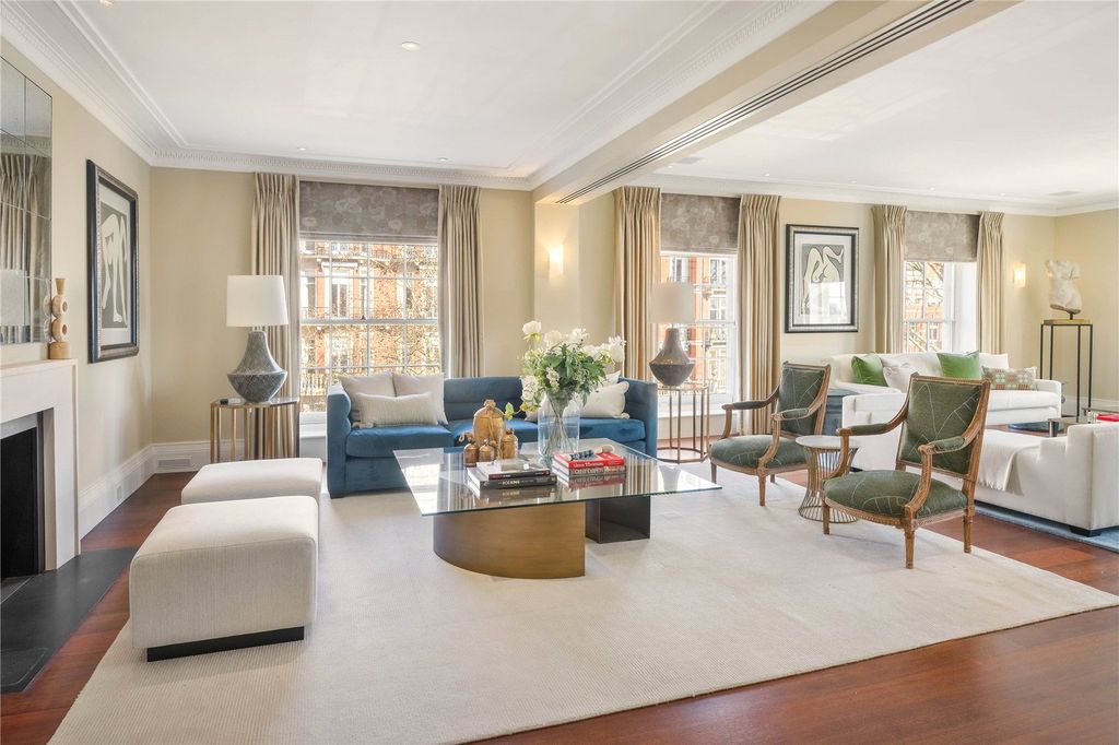 Property photo 1 of 20 Reception Room